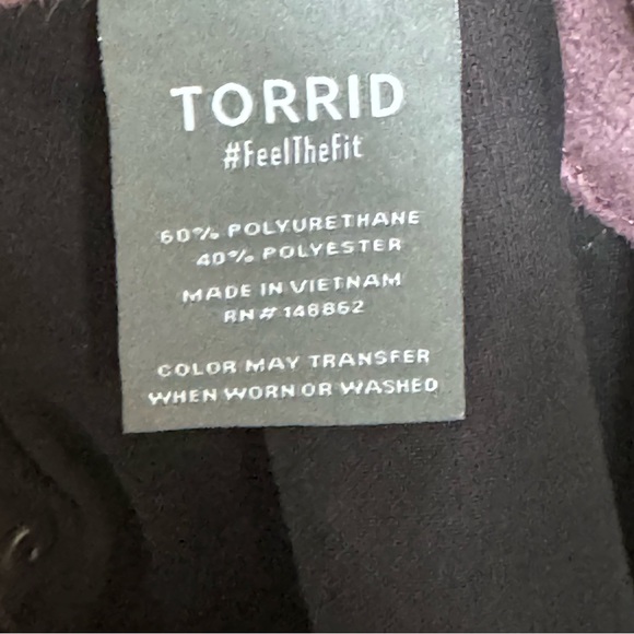 NEW Torrid Perfect Skinny Faux Leather High Rise Pants Maroon Size 26S - Picture 12 of 13